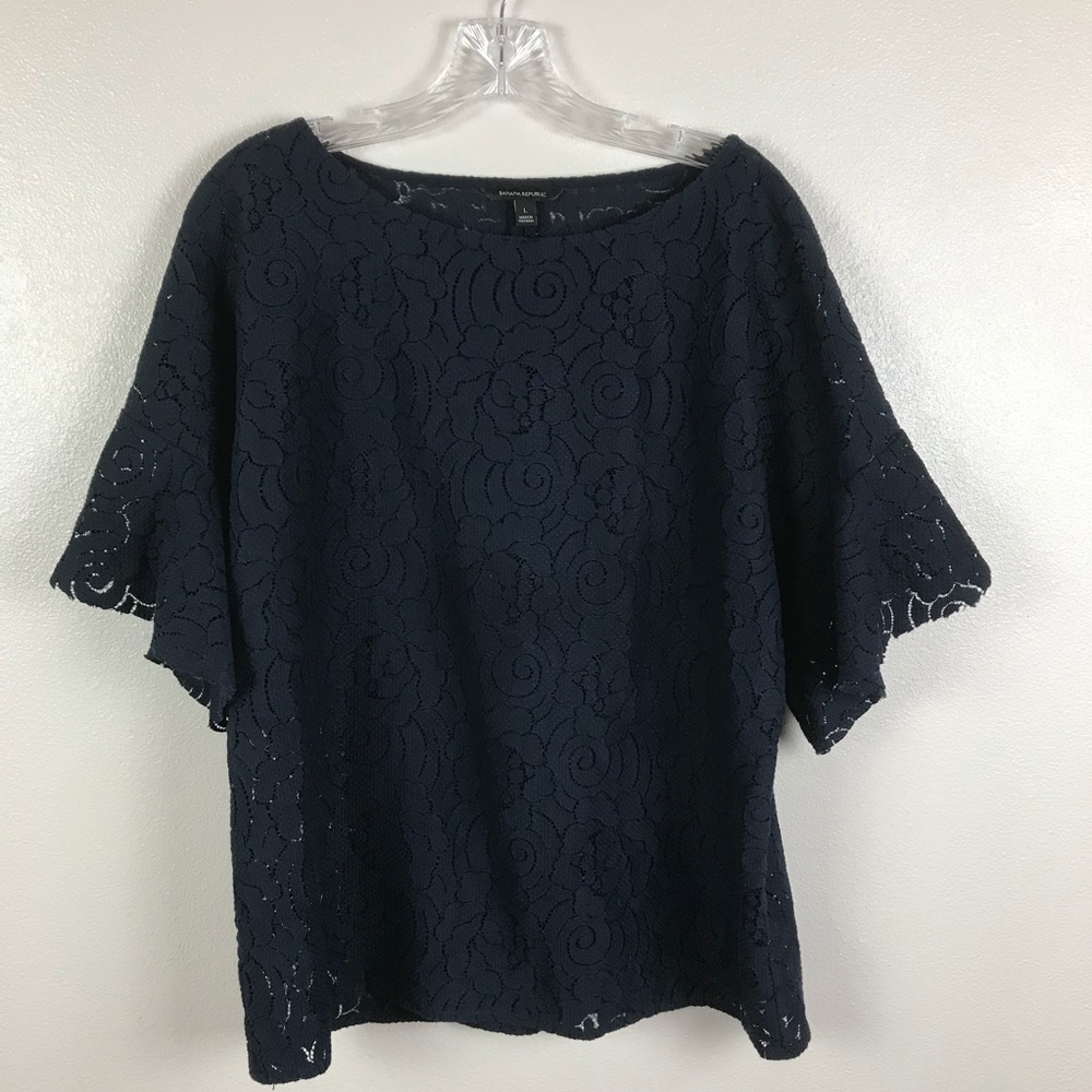 Sz L Banana Republic navy lace top